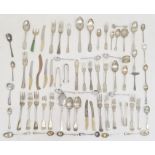 Assorted plated flatware and silver-coloured metal flatware (1 box)