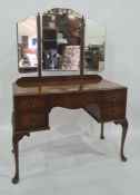 Waring and Gillow 20th century dressing table with three-part mirror above five assorted drawers, on