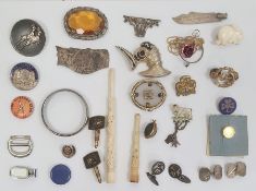 Silver cufflinks, other assorted cufflinks, badges, costume jewellery, pendants, silver mount,