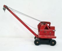 Triang tinplate Jones KL44 crane (45cm tall x 14 x 18) Condition ReportPlease see additional photos.