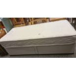 Modern single divan bed with Myers Elara Dreamworld mattress Condition ReportThere is no obvious