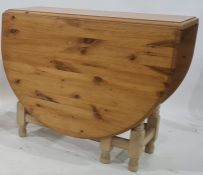 Modern gateleg pine breakfast table