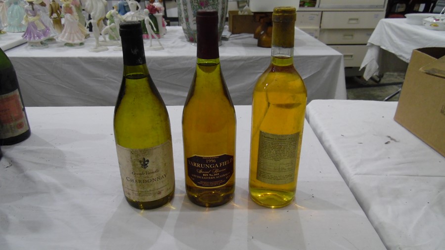 Quantity of various bottles to include 1982 Beaumes-de-Venise (2 bottles), 1993 Domaine la Grave, - Image 16 of 17