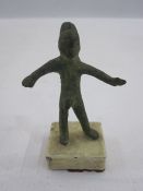 Early Roman/Etruscan-style mounted bronze male figure with arms outstretched, 6.5cm high approx