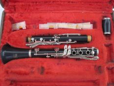 Boosey & Hawkes clarinet, cased (incomplete)
