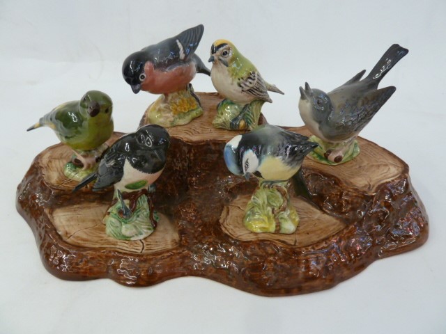 12 various Beswick small model birds to include kingfisher and a Beswick ceramic bark-pattern five-