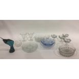 Quantity of assorted glassware to include sundae dishes, hors d'oeuvres dishes, bowls, etc and a