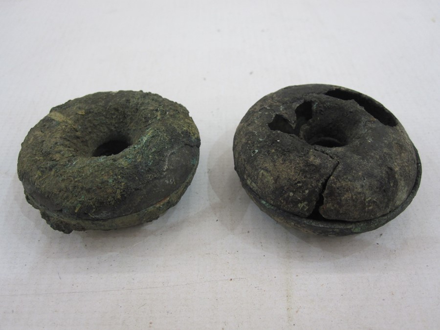 Collection of Roman and Iron Age bronze objects to include terret ring, Roman bronze pin, - Image 3 of 4