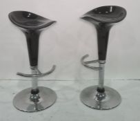 Pair of 20th century plastic and chrome based breakfast bar stools (2)