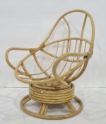 Bamboo conservatory-type swivel chair