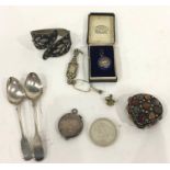 Scottish hardstone set silver-coloured box, heart-shaped, 6cm, two silver fiddle pattern