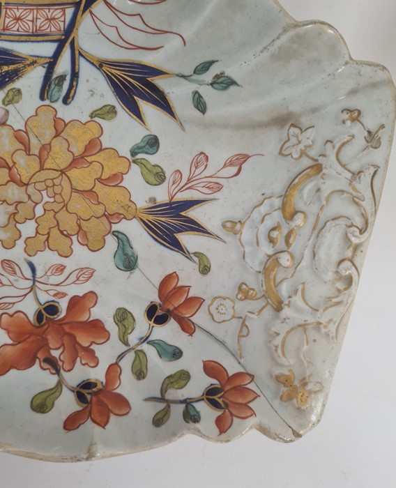 Early 19th century Masons 'Patent Ironstone China' part dessert set to include pedestal serving dish - Image 6 of 6