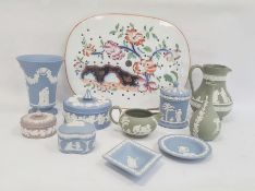 Quantity of Wedgwood blue, green and lilac jasperware and a Chinese-style pattern decorated drainer,
