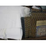 Quantity of assorted table linen to include damask, boxed handkerchiefs, table mats, etc (1 box)