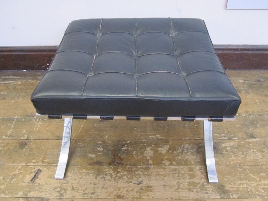 Barcelona chair and matching stool in black leather (2) - Image 3 of 3