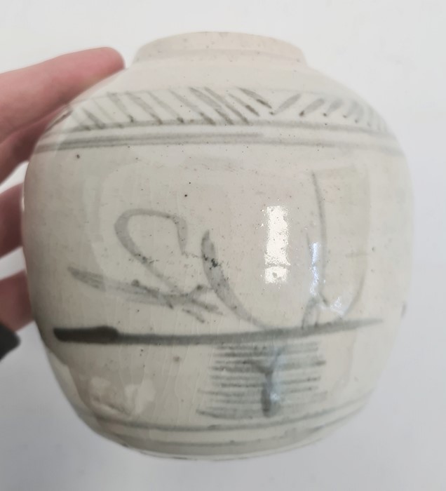 Japanese ginger jar with stylised underglaze decoration, marked to base, 13cm high - Image 4 of 4