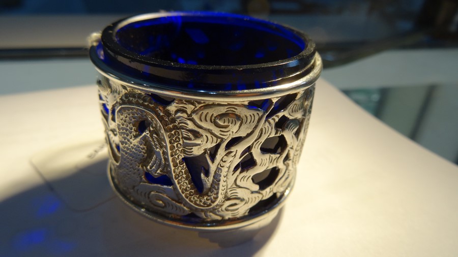 Chinese silver salt, cylindrical and pierced with dragons and flaming pearl, on three stepped - Image 8 of 9