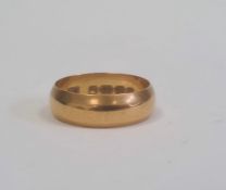 22ct gold wedding ring, 3.8g approx