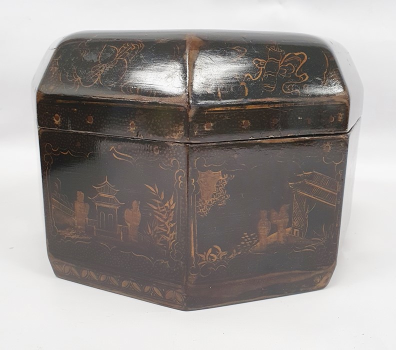 20th century Oriental lacquer octagonal box with painted figures in pagoda in garden scene to the - Image 3 of 6