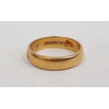 22ct gold wedding band, 5.9g