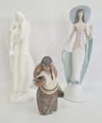 Lladro ceramic figure of a Mexican girl, 18cm high, Lladro porcelain figure of a woman with shawl