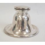 An early 20th century silver inkwell, circular plain form with clear glass liner, Birmingham 1907,