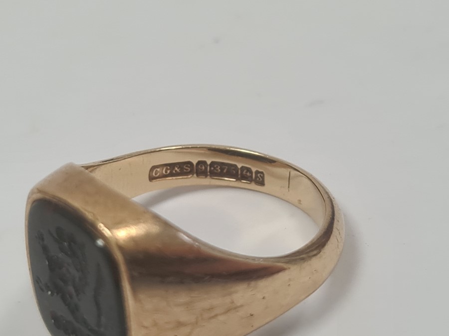 9ct gold and bloodstone set signet ring, 8.4g total (ring size S/T approx) Condition ReportSome - Image 2 of 11