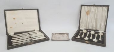 A cased set of six 1940s silver tea spoons, engraved to the handle M, Sheffield 1949, maker GW