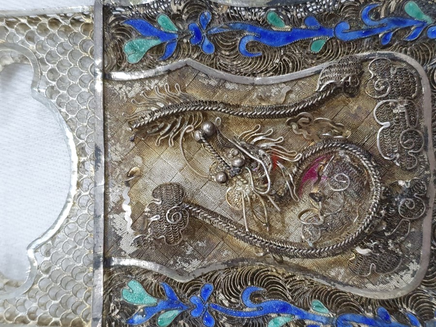 A 19th century Chinese silver coloured metal and enamel card case, the filigree case decorated - Image 20 of 36