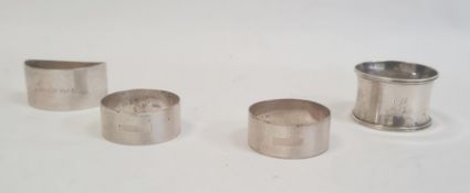 A pair of early 20th century silver napkin rings, engine turned, Birmingham 1916, makers Sanders &
