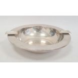 A 20th century Italian silver ashtray, circular, possibly by Zaramella Argenti, marked to base