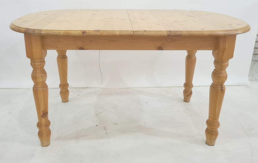 Pine kitchen table on turned legs, 140cm long