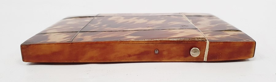 A 19th century tortoiseshell card case, with inlaid silver wire work detail and mount to lid - Image 5 of 7