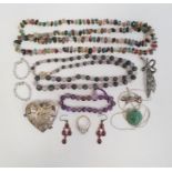 Costume jewellery to include jade pendant necklace, silver and garnet earrings, South American