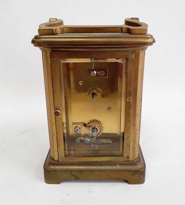 Brass carriage timepiece in plain case, 15cm high - Image 4 of 6