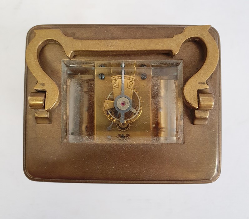 Brass carriage timepiece in plain case, 15cm high - Image 6 of 6