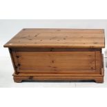 20th century pine blanket chest on bracket feet, 91.5cm x 44cm