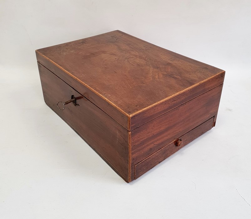 Mahogany writing slope, a banded mahogany box and a leather-bound green velvet lined jewel box (3) - Image 5 of 8