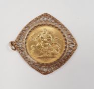 Elizabeth II gold full sovereign 1968 in a 9ct gold pendant mount, total weight approx.. 11.4g