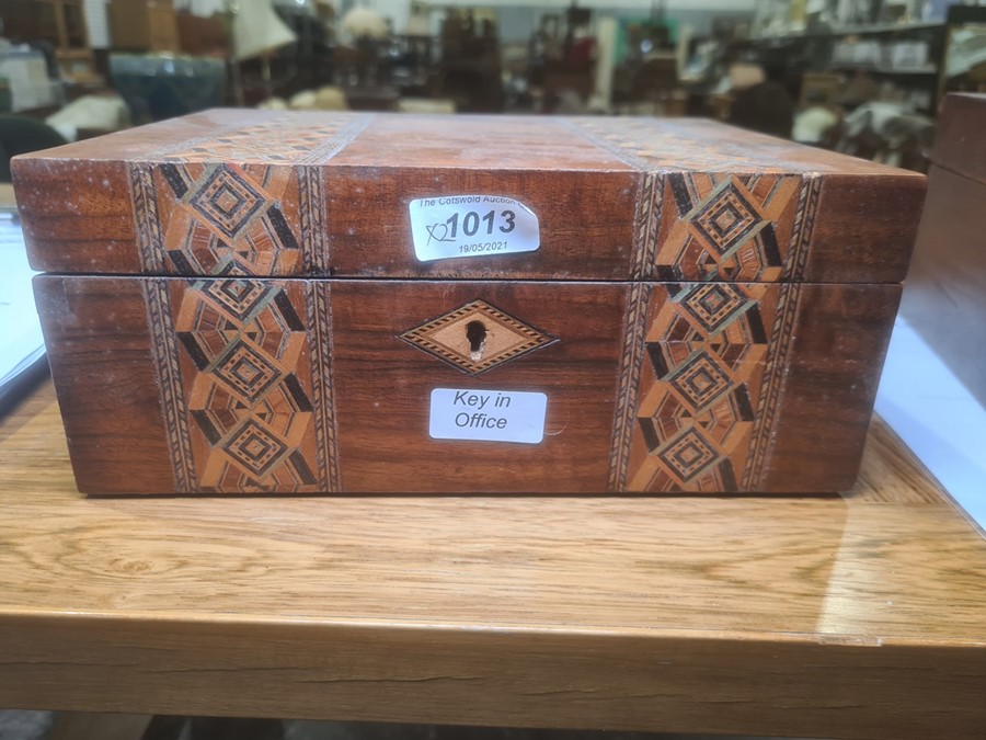 Victorian Tunbridgeware and walnut workbox with removable section tray, two bands of geometric - Image 20 of 23