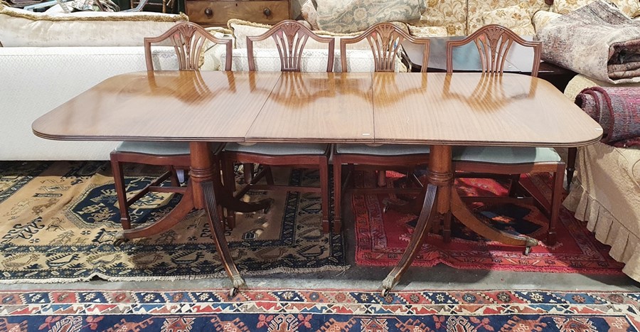 Regency style mahogany dining table with reeded edges, pedestal support, extended 211cm x 96cm wide - Image 2 of 2