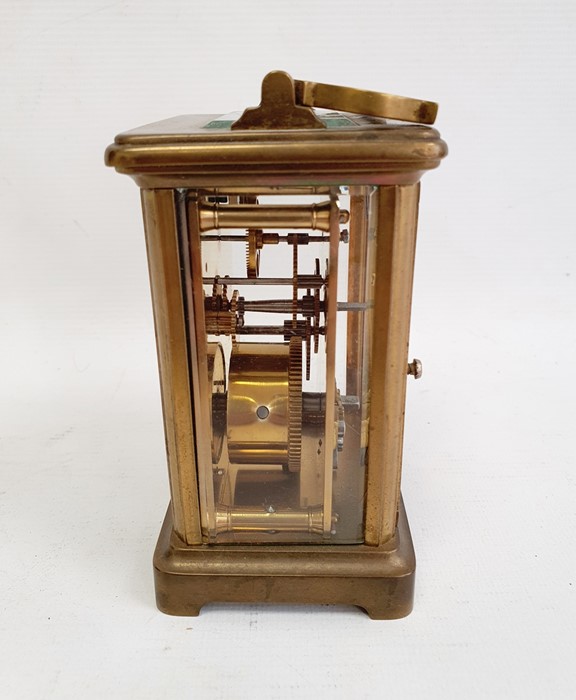 Brass carriage timepiece in plain case, 15cm high - Image 3 of 6