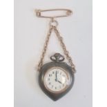 Antique steel gold-coloured metal and diamond fob watch, heart-shaped, button winding, the reverse
