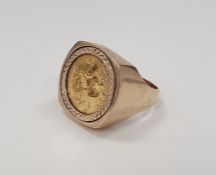 Edwardian gold half-sovereign 1902 in 9ct gold ring mount, total weight approx. 12.5g