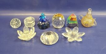 Assorted items of Swarovski, to include paperweights, animals including frog, owl and kingfisher