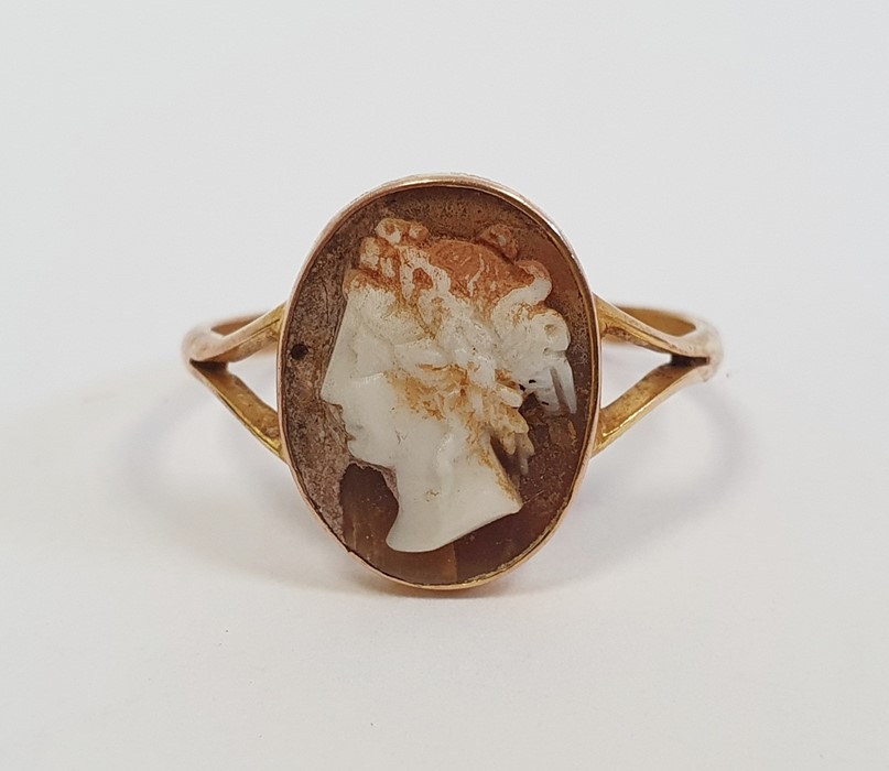 Gold ring, set with an oval shell cameo of a lady, marked 9ct, finger size X, and another gold cameo - Image 3 of 6