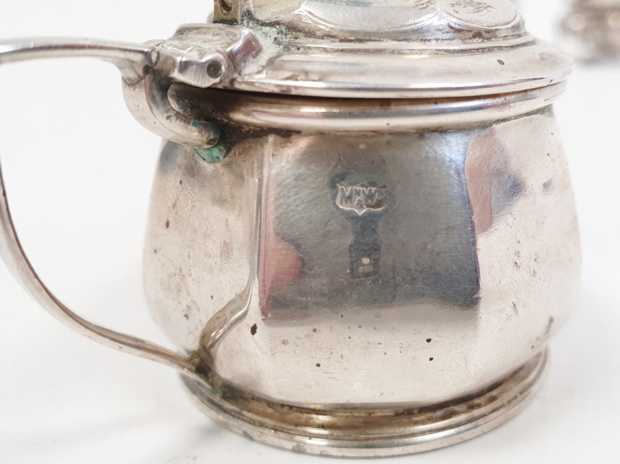 Silver salt by Mappin & Webb, Birmingham 1925 and a matching mustard pot and cover, both of panelled - Image 6 of 10