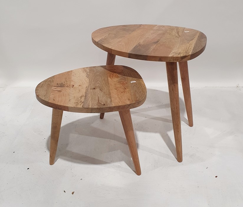 Two modern shaped top coffee tables on three turned supports (2)