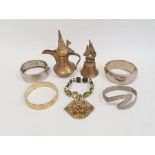 Quantity of costume jewellery including a gilt metal and faux-tortoiseshell necklace, a number of