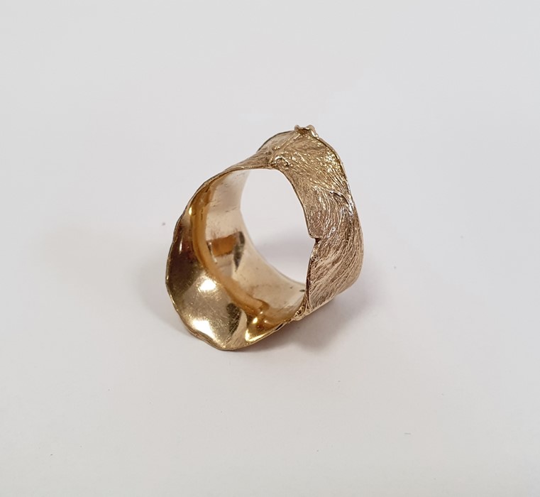 9ct gold ring of textured design, approx 9.9g  Condition ReportGood condition, no signs of damage.